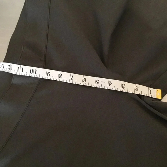 Eddie Bauer 48%  Cotton Ponte Knit Pants Gray pull on Flat Front Trouser Size 12 - Picture 8 of 11